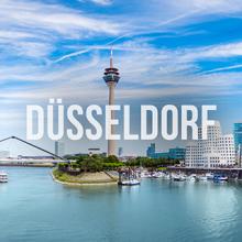 Stadtansicht Düsseldorf mit überblendetem Schriftzug "Düsseldorf"