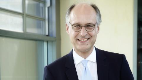 Portrait von Staatssekretär Dr. Mauer
