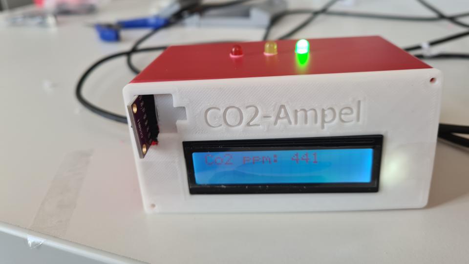 CO2-Ampel aus einem Informatik-Schülerprojekt