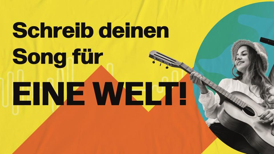 Zwei Jugendliche machen gemeinsam Musik.