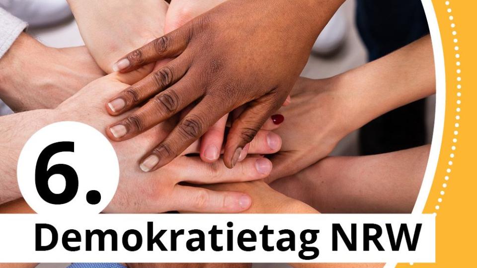 Die Hände von mehreren Personen finden zueinander, dazu das Motto des 6. Demokratietages NRW "Schule demokratisch gestalten" Die Hände von mehreren Personen finden zueinander, dazu das Motto des 6. Demokratietages NRW "Schule demokratisch gestalten"