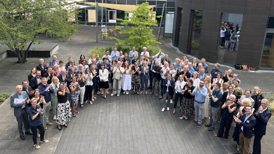 gruppenbild aus vogelperspektive rbzb veranstaltung msb