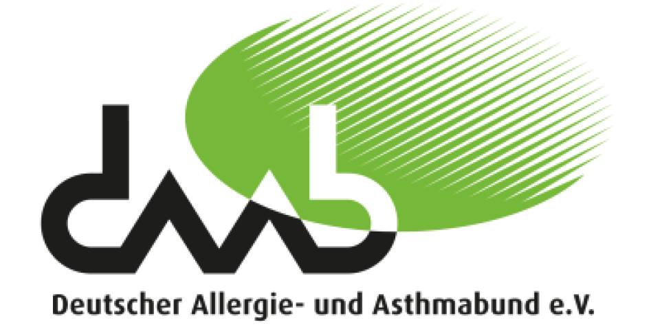 Logo des deutschen Allergie- und Asthmaverbunds, in der Mitte ist die Abkürzung daab zu sehen, darunter der ausgeschriebene Name