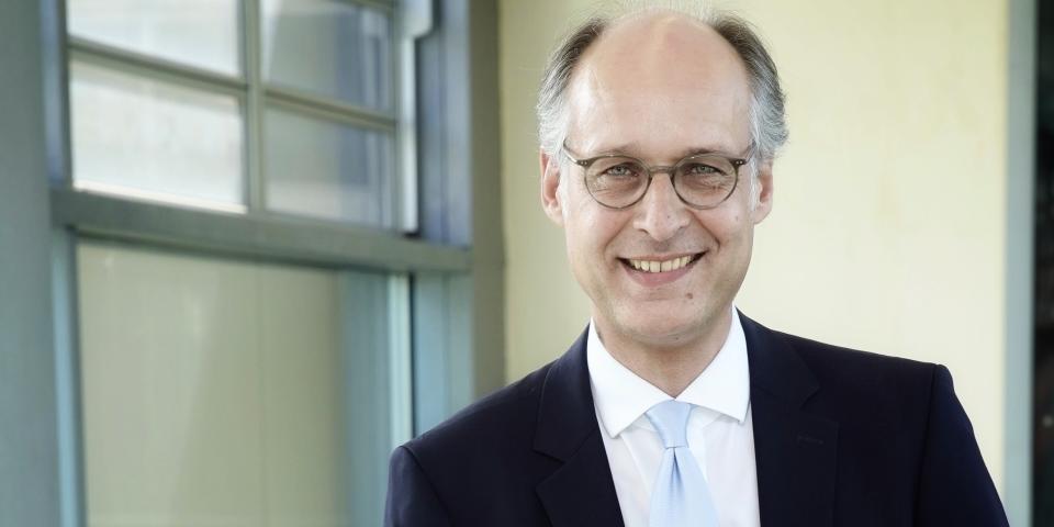 Portrait von Staatssekretär Dr. Mauer