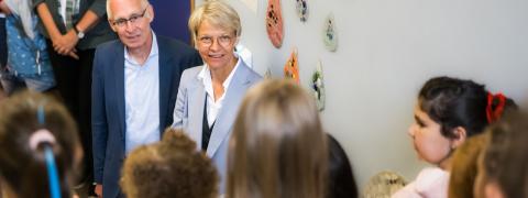 Schulministerin Feller zu Besuch in der Grundschule Thorner Straße Wuppertal 