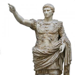 Antike Statue des römischen Kaisers Augustus