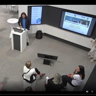 Standbild aus der Videoaufzeichnung eines Vortrags von Prof. Dr. Christoph Selter im Rahmen der didacta 2022.