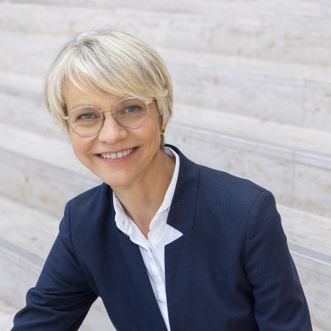 Portrait Dorothee Feller